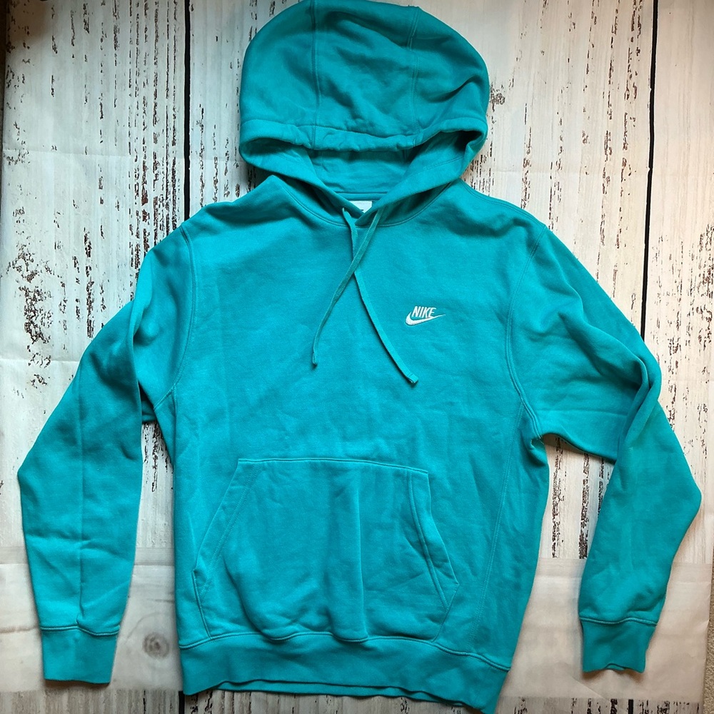 NWOT Nike Classic Pullover Hoodie